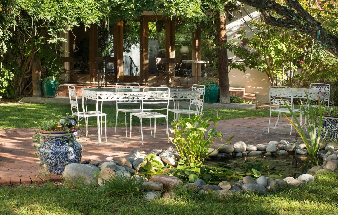 Casa Blanca And Bed & Breakfast Farmington