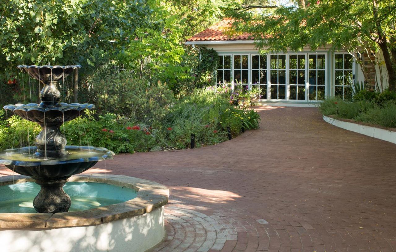 Casa Blanca And Bed & Breakfast 3*