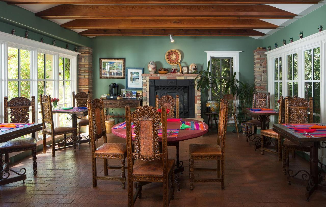 Casa Blanca And
