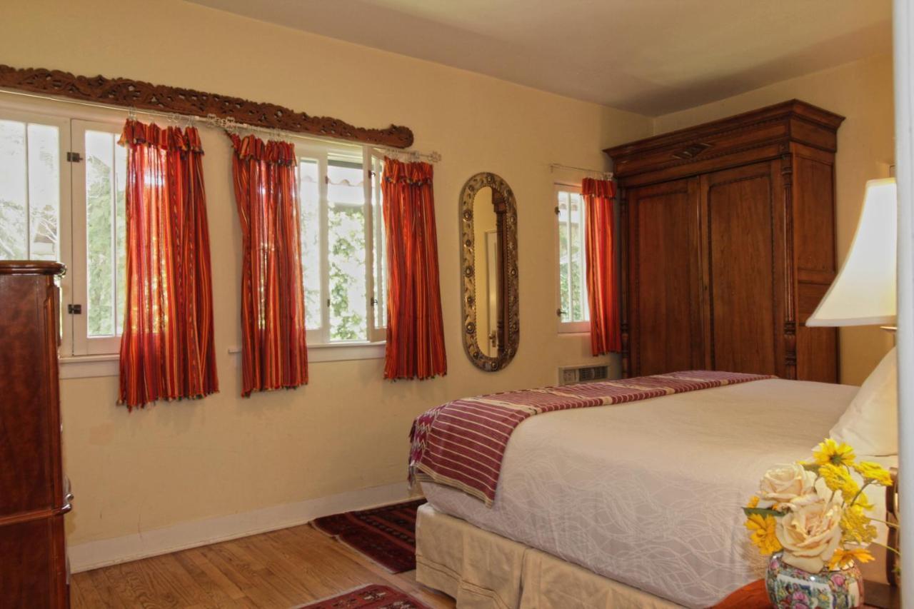 Bed & Breakfast Casa Blanca And
